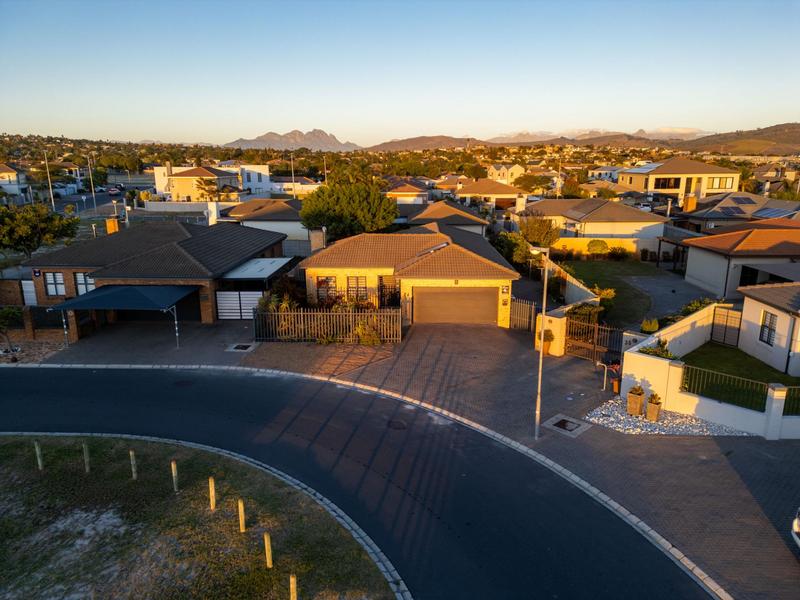3 Bedroom Property for Sale in Sonkring Western Cape